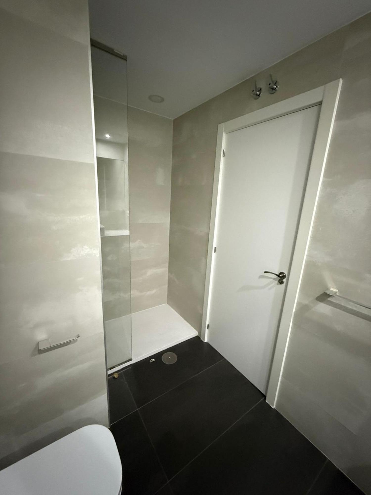 To Room Madrid Castellana Екстериор снимка