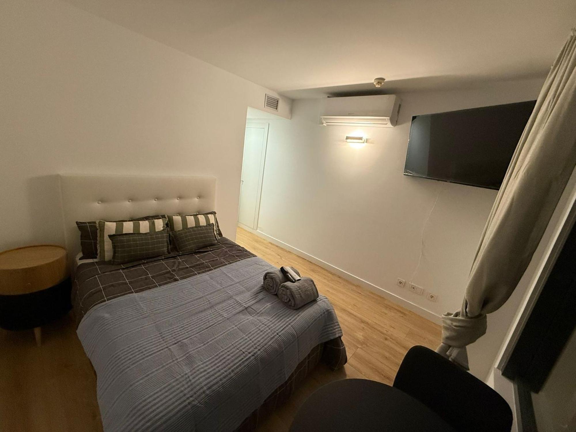 To Room Madrid Castellana Екстериор снимка